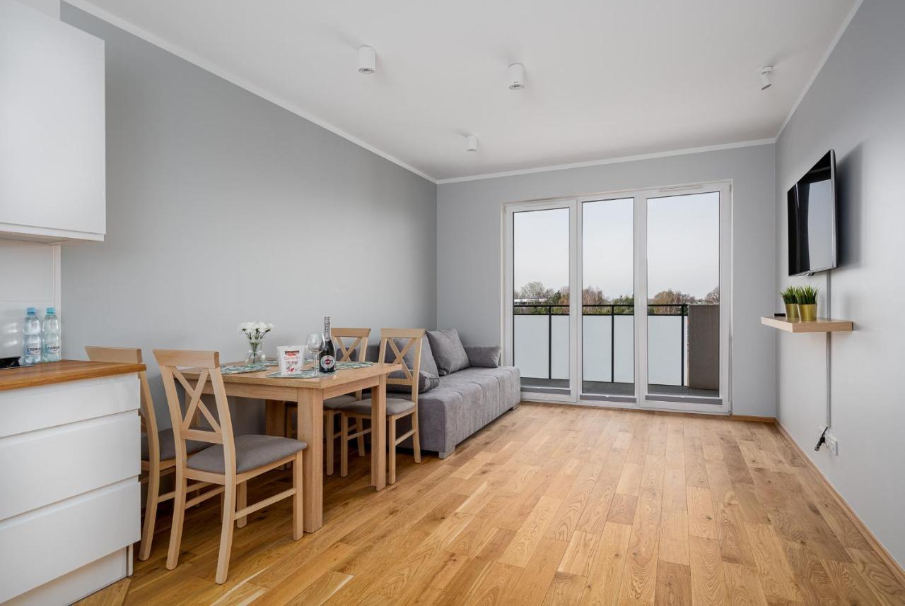 Warsaw Apartments White מראה חיצוני תמונה